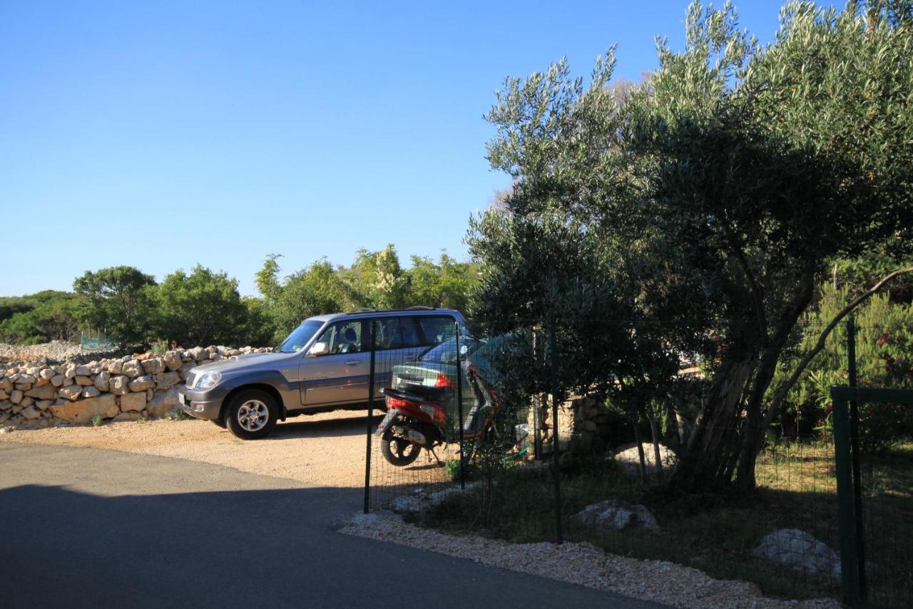 Apartments With A Parking Space Punta Kriza, Cres - 8082 Luaran gambar